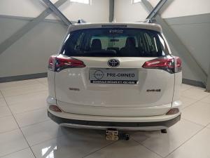 Toyota RAV4 2.0 GX auto - Image 8