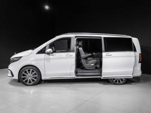 Mercedes-Benz V-Class V300d Exclusive - Image 12