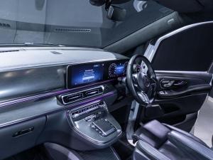 Mercedes-Benz V-Class V300d Exclusive - Image 15