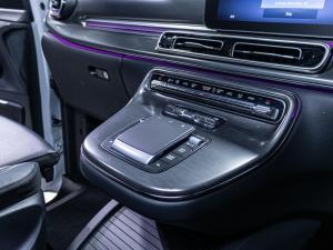 Mercedes-Benz V-Class V300d Exclusive - Image 21