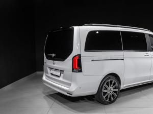Mercedes-Benz V-Class V300d Exclusive - Image 25