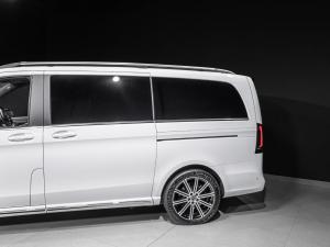 Mercedes-Benz V-Class V300d Exclusive - Image 6
