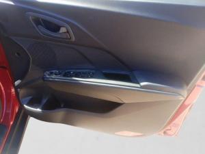 Mahindra XUV 3XO 1.2T MX2 manual - Image 11