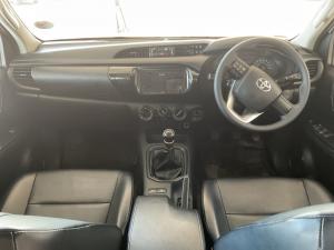Toyota Hilux 2.4GD-6 double cab 4x4 SR - Image 6