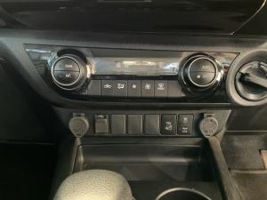 Toyota Hilux 2.8GD-6 double cab 4x4 Raider auto - Image 15