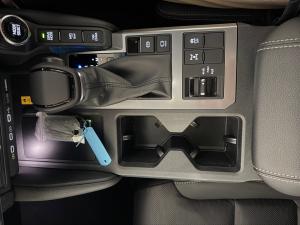 Toyota Land Cruiser Prado 2.8GD VX-L - Image 12