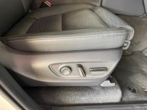 Toyota Land Cruiser Prado 2.8GD VX-L - Image 17