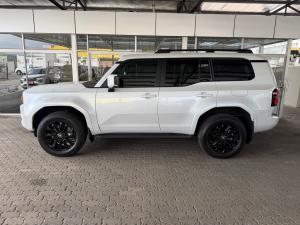 Toyota Land Cruiser Prado 2.8GD VX-L - Image 21