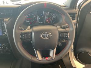 Toyota Fortuner 2.8GD-6 4x4 GR-Sport - Image 8