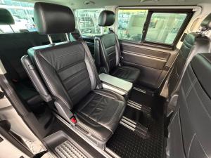 Volkswagen Caravelle 2.0BiTDI Highline 4Motion - Image 15