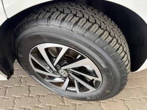 Volkswagen Caravelle 2.0BiTDI Highline 4Motion - Image 18