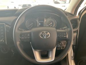 Toyota Hilux 2.4GD-6 double cab Raider auto - Image 8