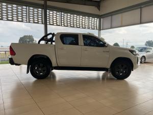 Toyota Hilux 2.4GD-6 double cab Raider auto - Image 3