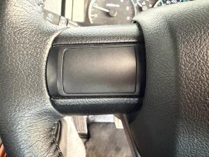 Toyota Land Cruiser 76 2.8GD-6 station wagon VX - Image 9