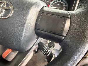 Toyota Land Cruiser 76 2.8GD-6 station wagon VX - Image 10