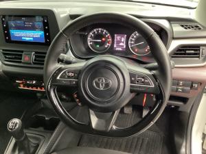 Toyota Starlet Cross 1.5 XS manual - Image 8