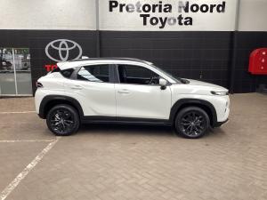 Toyota Starlet Cross 1.5 XS manual - Image 3