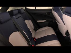 Lexus UX 250h SE - Image 12