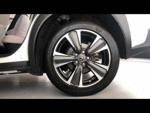 Lexus UX 250h SE - Image 19