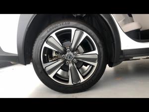 Lexus UX 250h SE - Image 20