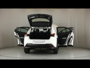 Lexus UX 250h SE - Image 24