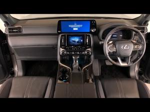 Lexus LX 600 VIP - Image 6