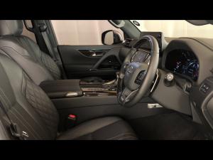 Lexus LX 600 VIP - Image 10
