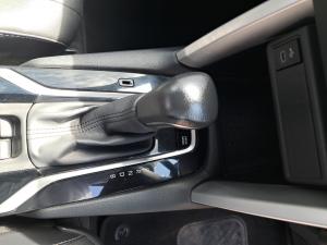 Toyota Corolla Cross 1.8 HEV XR - Image 12