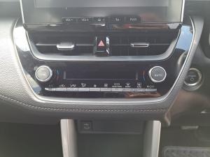 Toyota Corolla Cross 1.8 HEV XR - Image 16