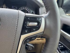 Toyota Land Cruiser 200 4.5D-4D V8 VX - Image 10