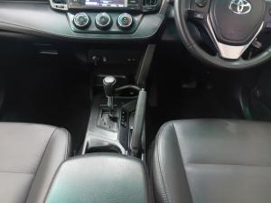 Toyota RAV4 2.0 GX automatic - Image 12