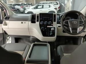 Toyota Quantum 2.8 GL 11 Seat - Image 6