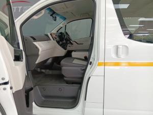 Toyota Quantum 2.8 GL 11 Seat - Image 7