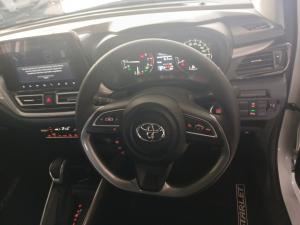 Toyota Starlet 1.5 XR automatic - Image 8