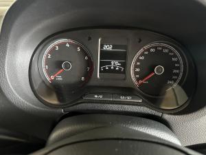 Volkswagen Polo Vivo 1.6 Comfortline TIP - Image 15
