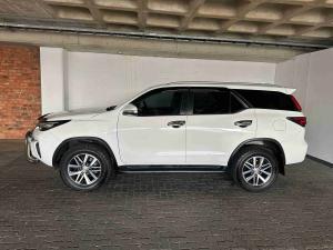 Toyota Fortuner 2.8GD-6 Raised Body automatic - Image 9