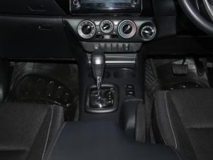Toyota Hilux 2.4 GD-6 Raider 4X4 automaticD/C - Image 14