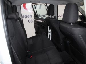 Toyota Hilux 2.4 GD-6 Raider 4X4 automaticD/C - Image 16