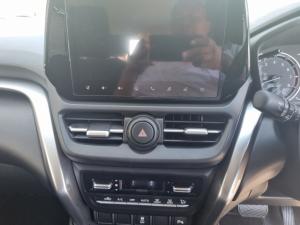 Toyota Urban Cruiser 1.5 XR automatic - Image 13