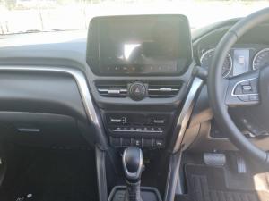 Toyota Urban Cruiser 1.5 XR automatic - Image 16