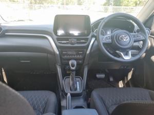 Toyota Urban Cruiser 1.5 XR automatic - Image 6