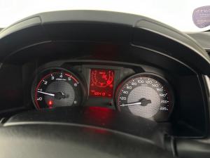 Isuzu D-MAX 250 HO HI-RIDE automatic D/C - Image 12