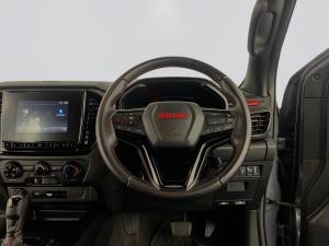 Isuzu D-MAX 1.9 Ddi HR X-RIDER automatic D/C - Image 12