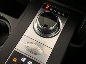 Land Rover Discovery 3.0 TD6 S - Image 20