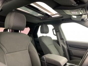 Land Rover Discovery 3.0 TD6 S - Image 9