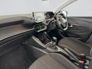 Peugeot 208 1.2 Active - Image 16
