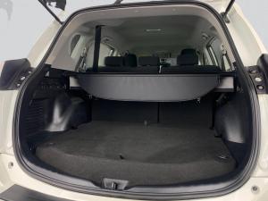 Toyota RAV4 2.0 GX automatic - Image 16