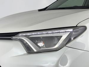 Toyota RAV4 2.0 GX automatic - Image 3