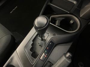 Toyota RAV4 2.0 GX automatic - Image 8