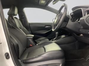 Toyota Corolla 1.8 XS Hybrid CVT - Image 15
